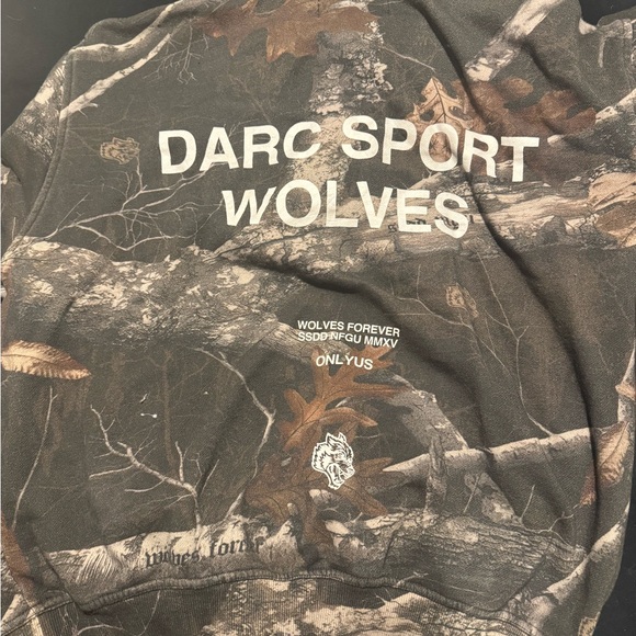 Dark Sport Wolves Camouflage Hoodie - Picture 2 of 4